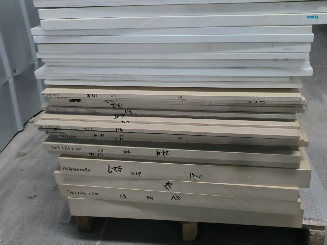 pet聚酯板peek聚醚醚酮板